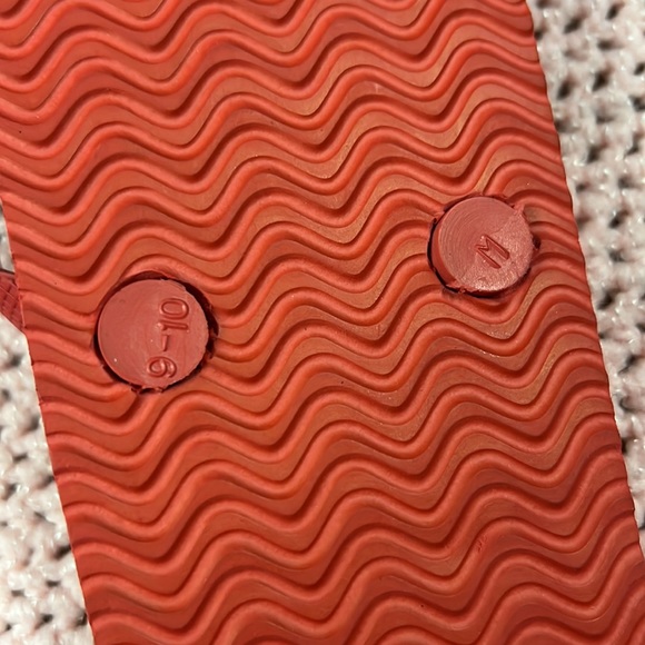 NWT Coca-Cola flip flops - Picture 4 of 4